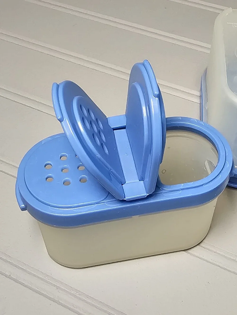 5 Blue Tupperware Modular mates spice containers